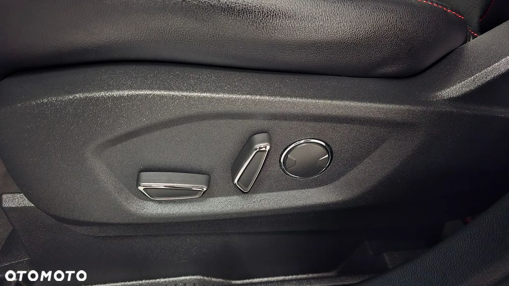 Ford Edge 2.0 EcoBlue Twin-Turbo 4WD ST-Line - 13