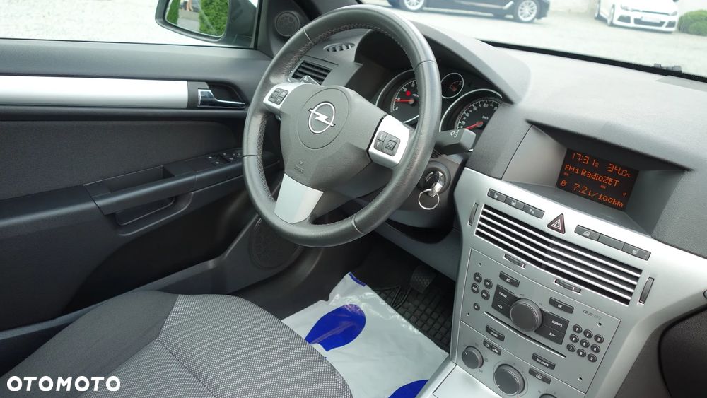Opel Astra 1.8 Sport - 33