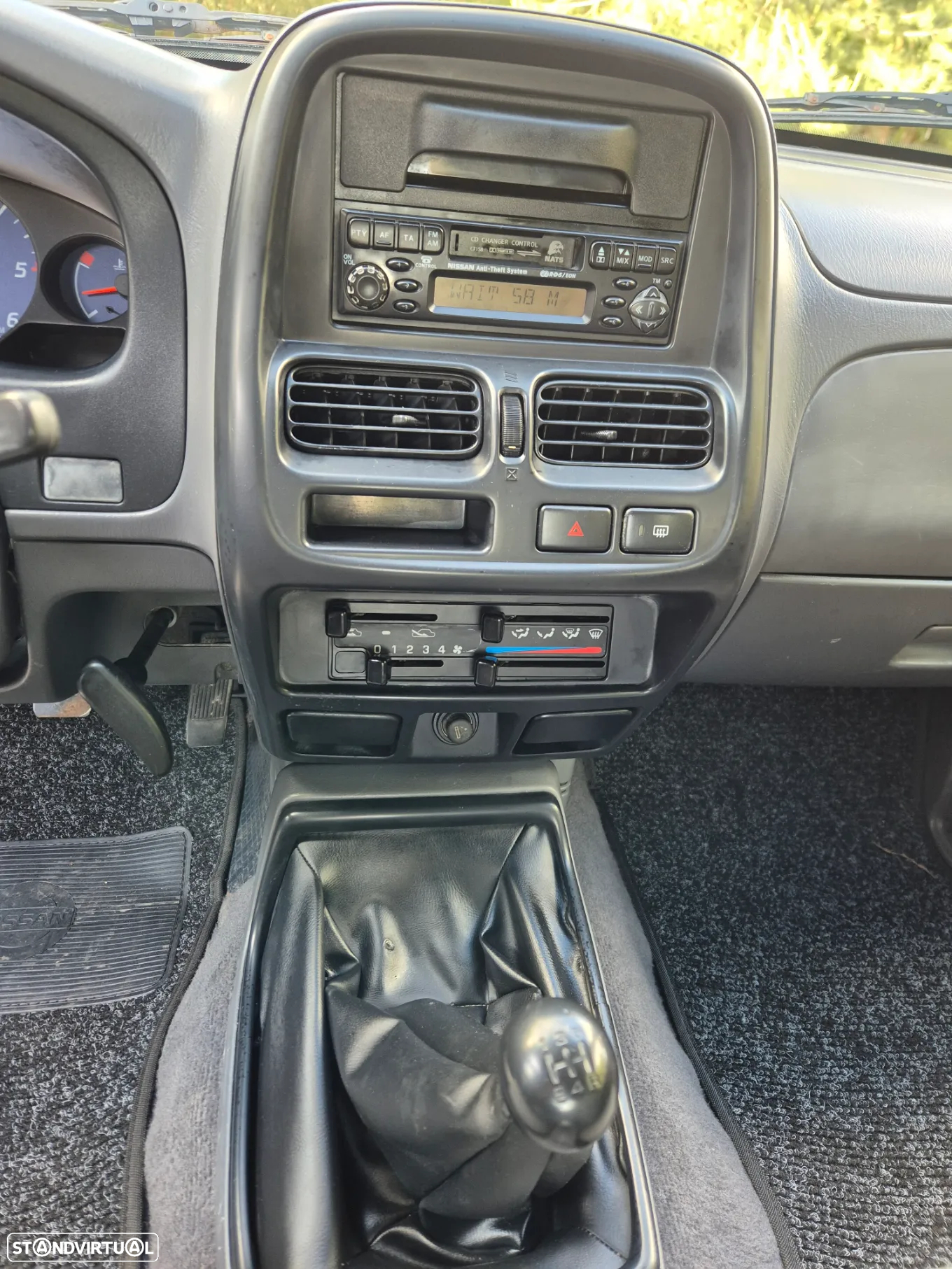 Nissan Pick Up 2.5 TD CD - 12
