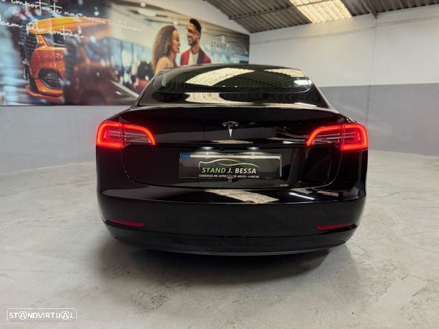 Tesla Model 3 Standard Range Plus RWD - 3