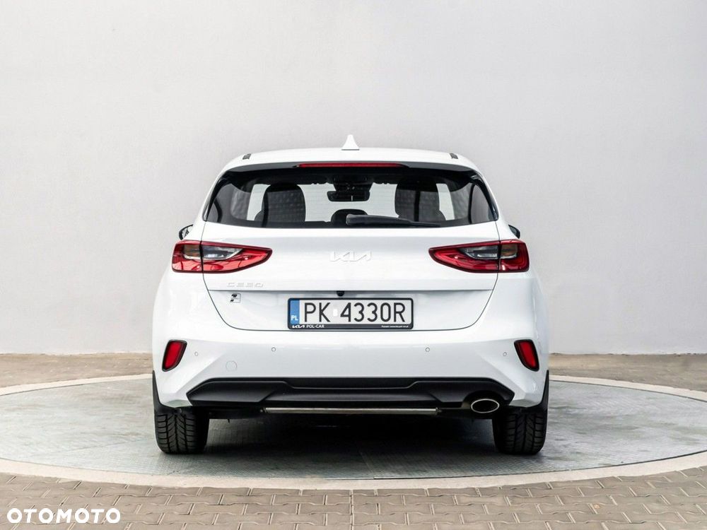 Kia Ceed 1.5 T-GDI M - 8