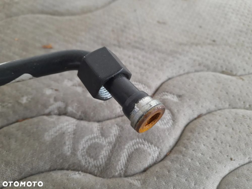 Przewód olejowy TA16558 John Deere - 3