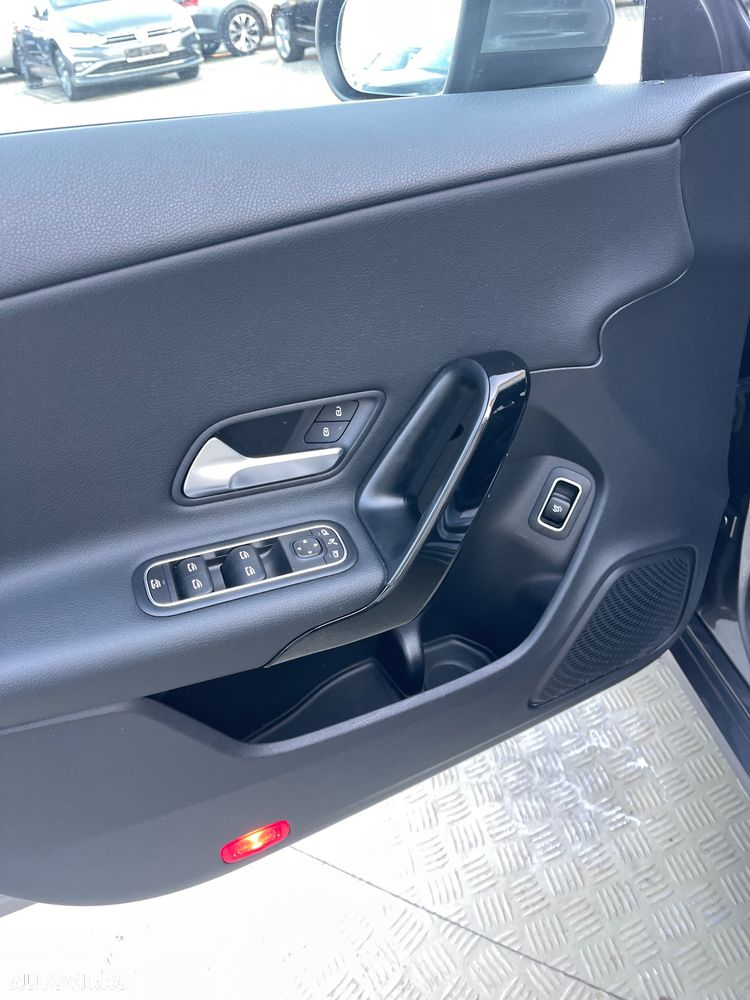 Mercedes-Benz CLA - 31