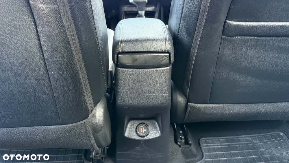Kia Stonic 1.0 T-GDI GT Line DCT - 32