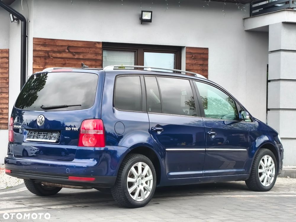 Volkswagen Touran 2.0 TDI DPF Highline - 21