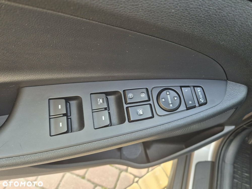 Hyundai Tucson 1.6 GDI BlueDrive GO 2WD - 14