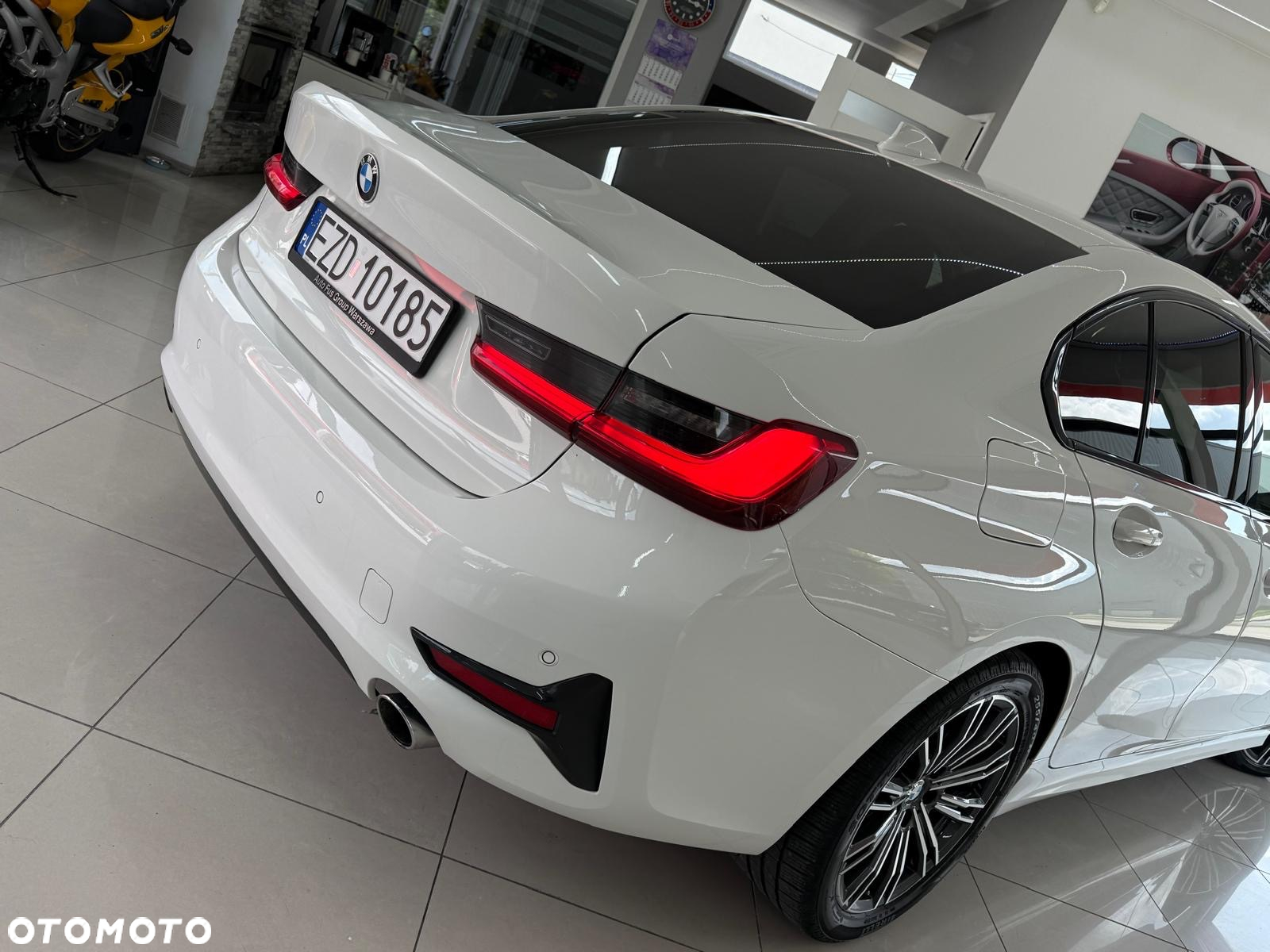 BMW Seria 3 - 25