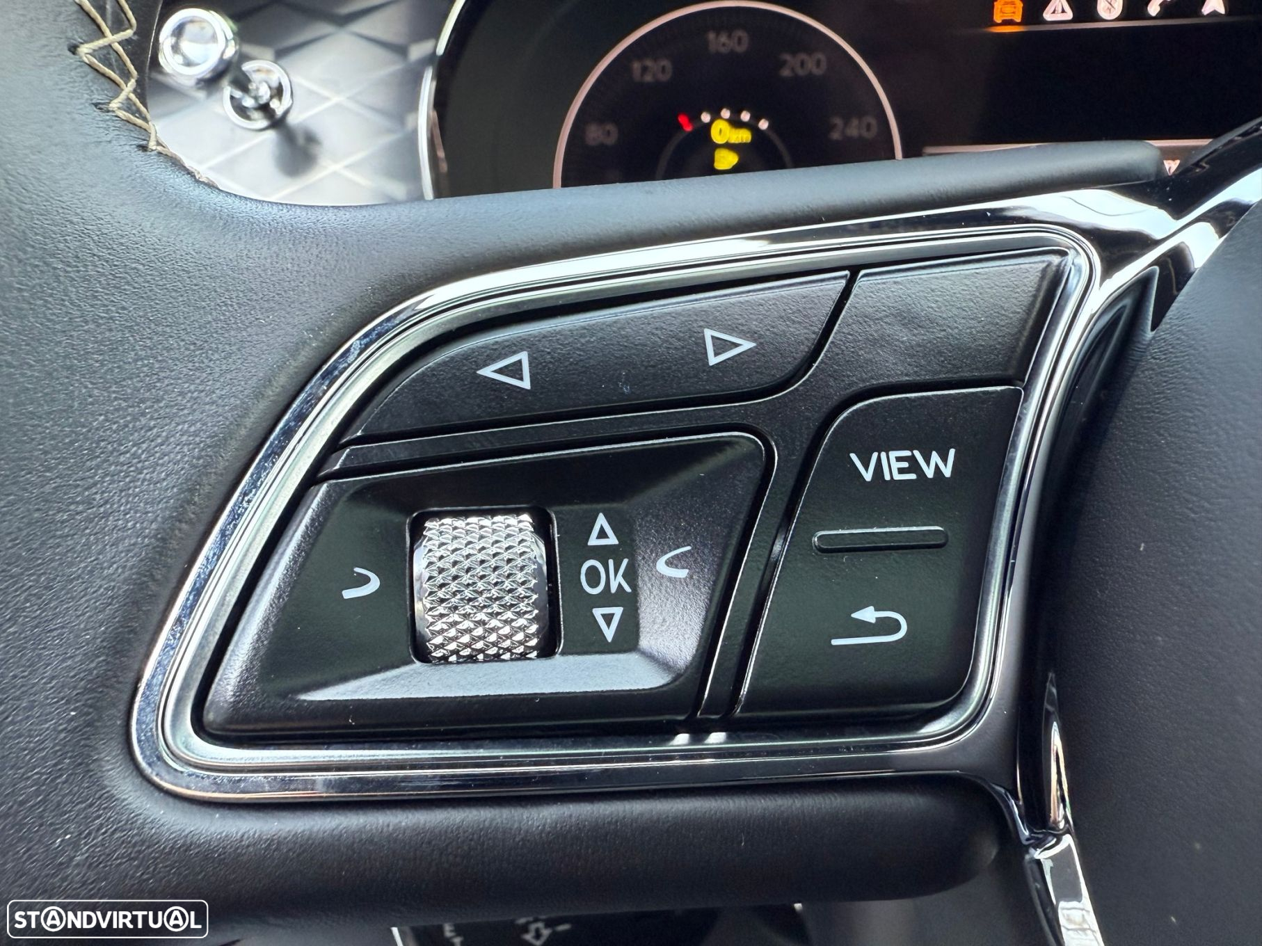 Bentley Bentayga V8 Atelier Edition - 50