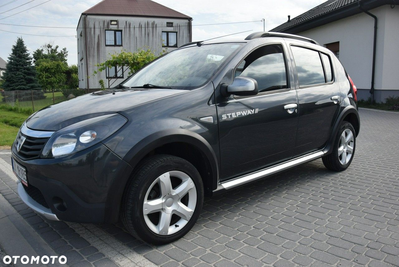 Dacia Sandero Stepway 1.6 - 4
