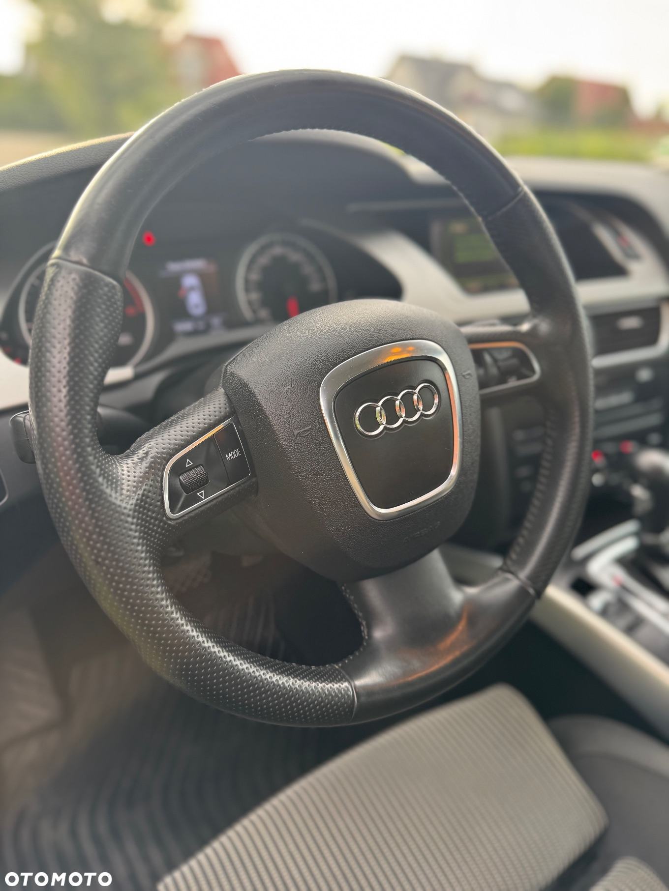 Audi A4 2.0 TDI DPF multitronic Ambition - 29