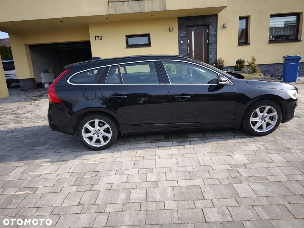 Volvo V60 D2 Geartronic Powershift Momentum - 14