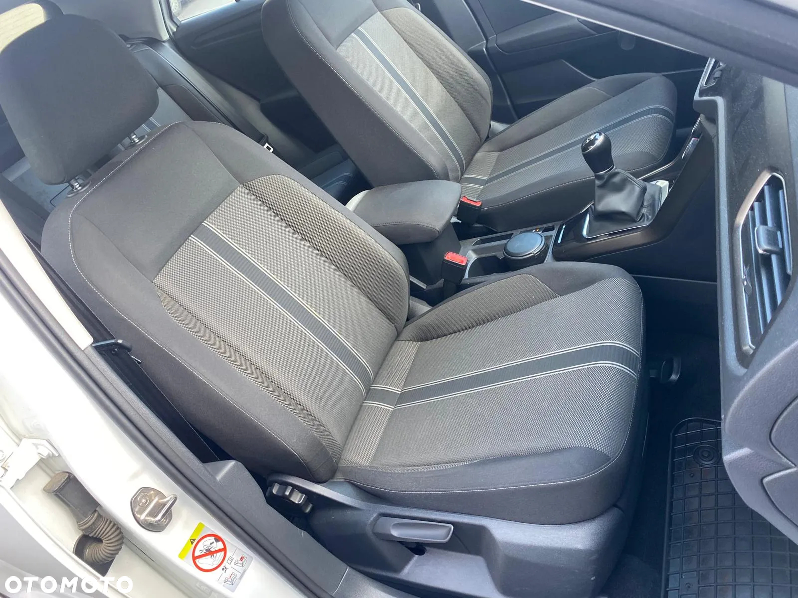 Volkswagen T-Roc 1.0 TSI Special Edition - 30