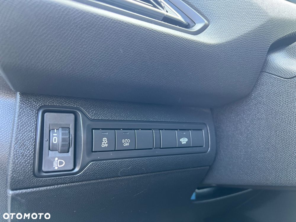 Peugeot 308 1.6 BlueHDi Active S&S - 16