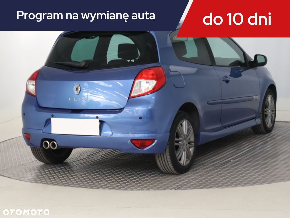 Renault Clio - 7