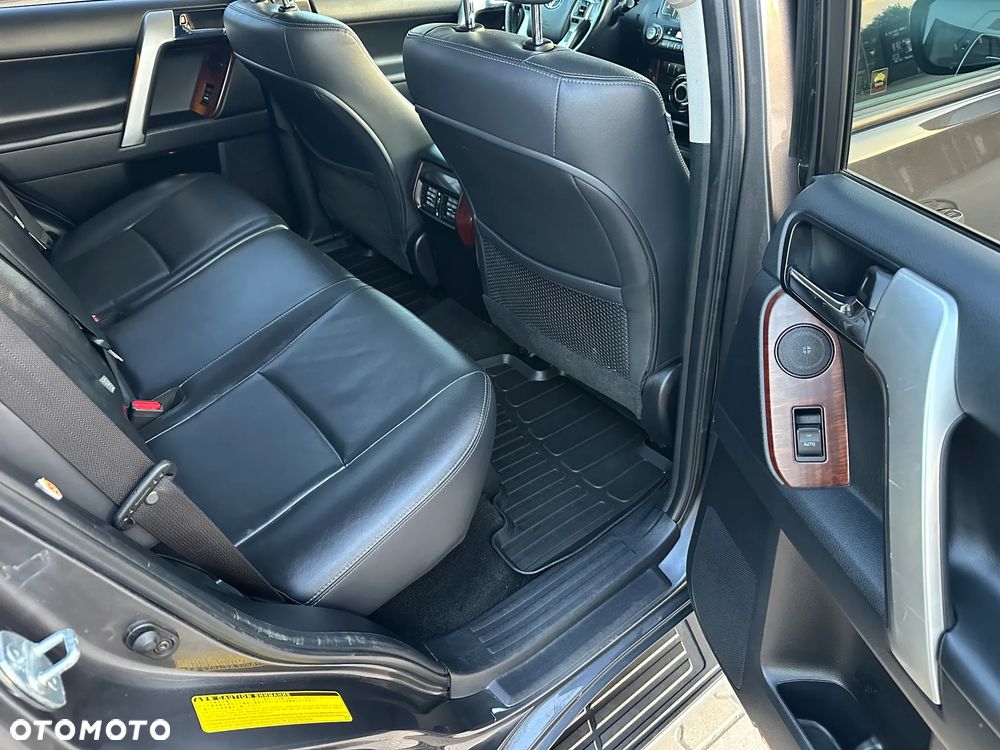 Toyota Land Cruiser LC 2.8 D-4D Invincible - 21