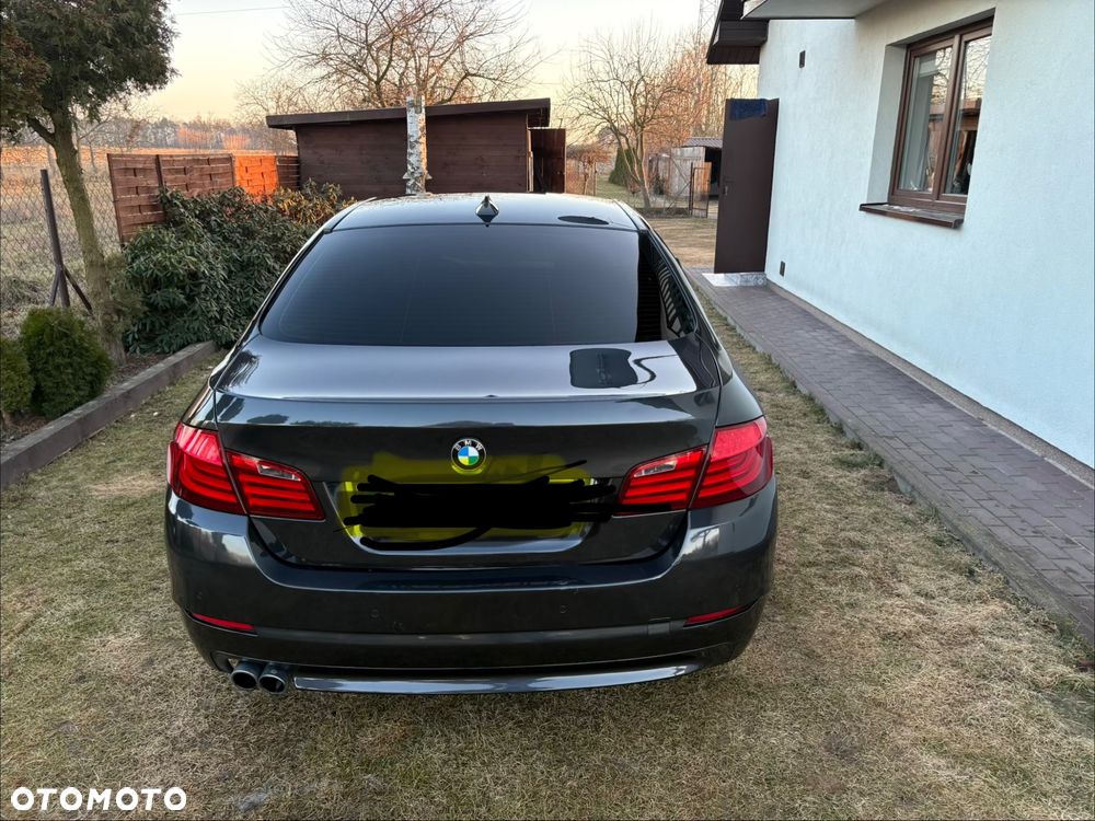 BMW Seria 5 525d - 9