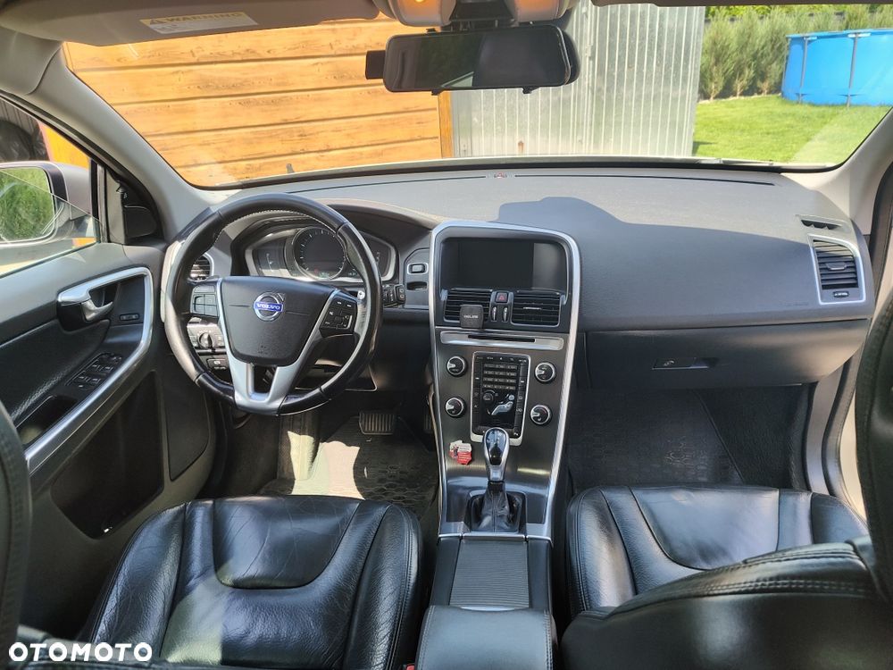 Volvo XC 60 - 6