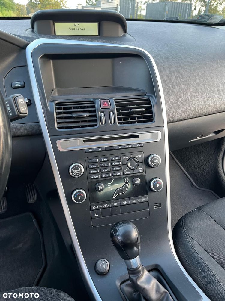 Volvo XC 60 2.4D Kinetic - 23