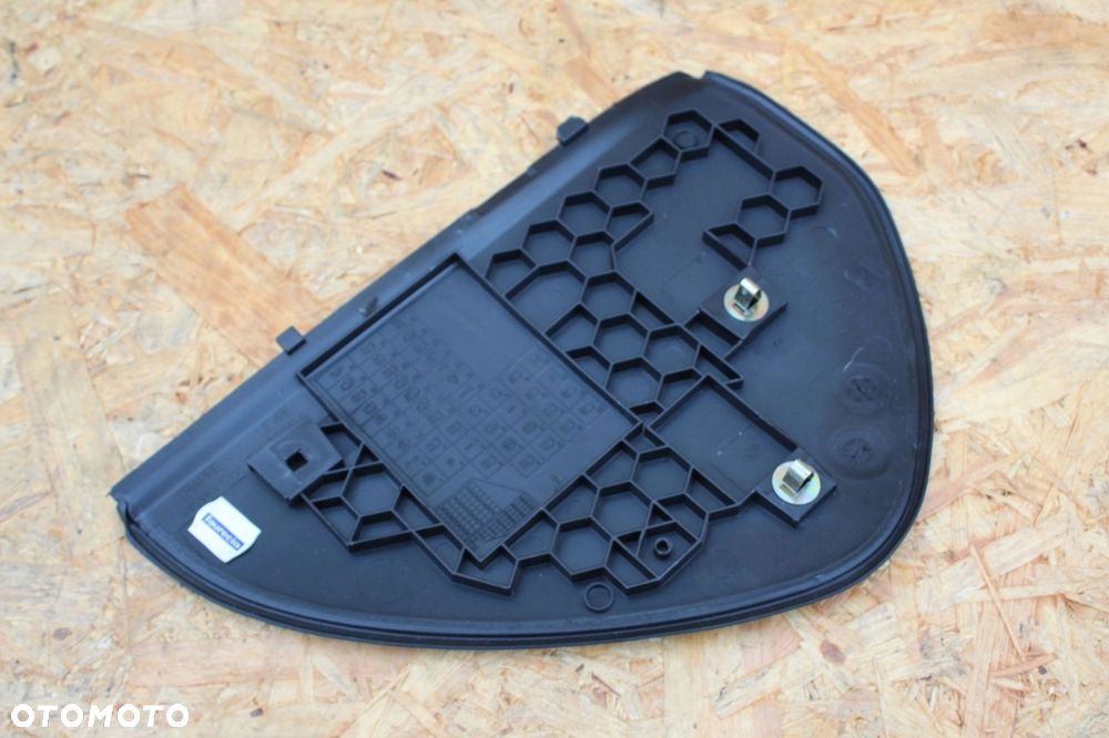 Zaślepka deski PRAWA czarna SEAT Leon I Toledo II 1M0857086 - 2