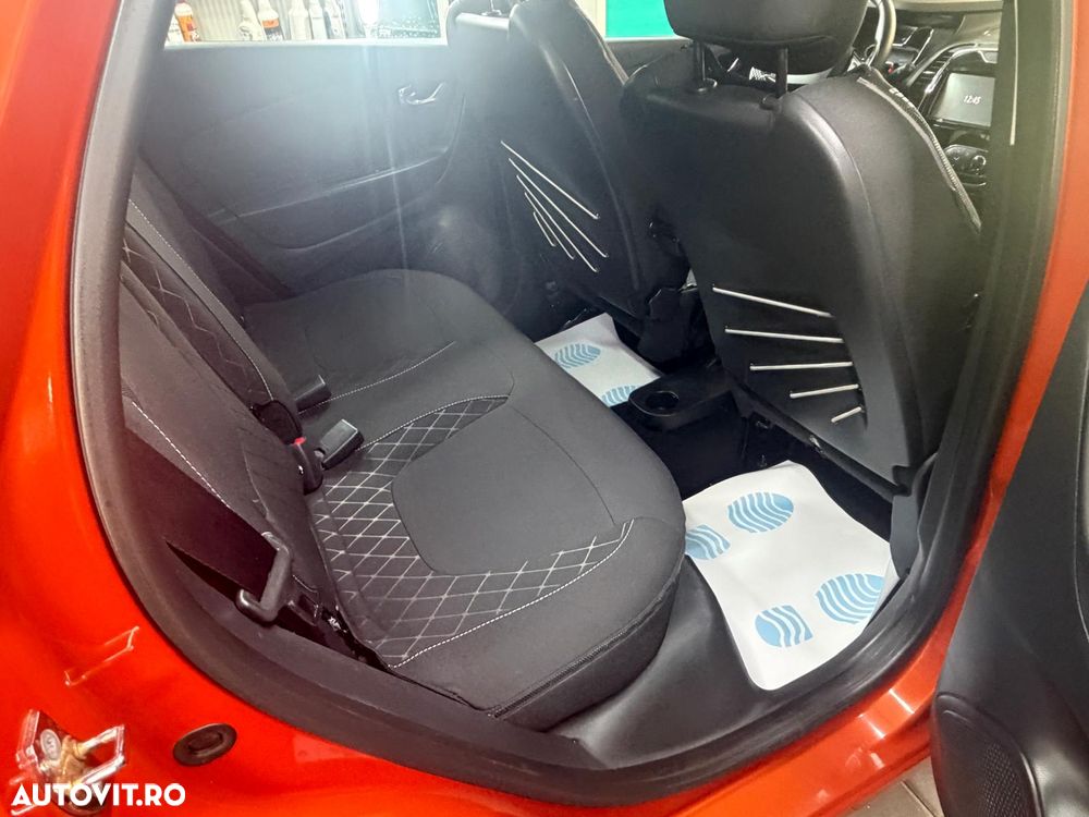 Renault Captur ENERGY TCe 120 EDC Luxe - 11