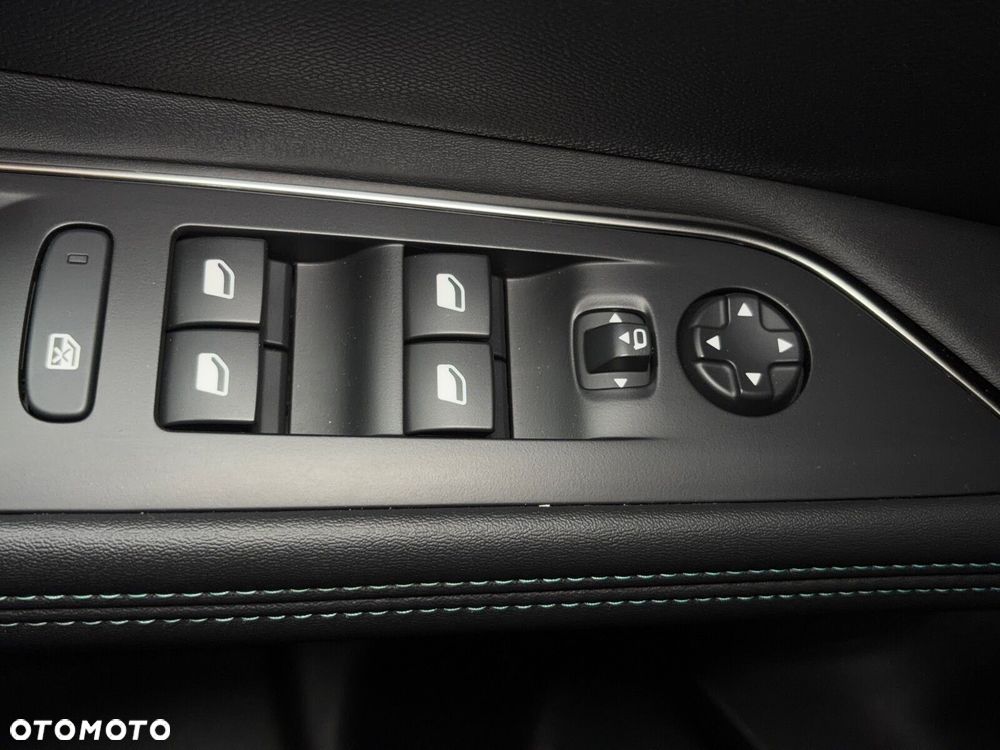 Peugeot 3008 1.2 PureTech Allure Pack S&S EAT8 - 31