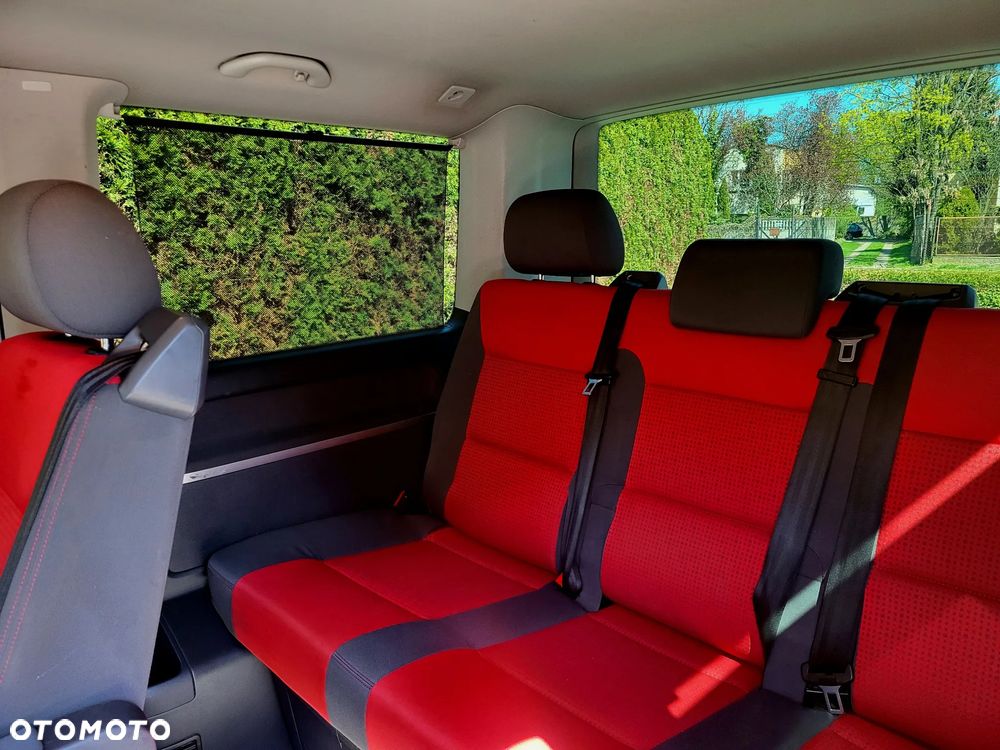 Volkswagen Multivan - 9
