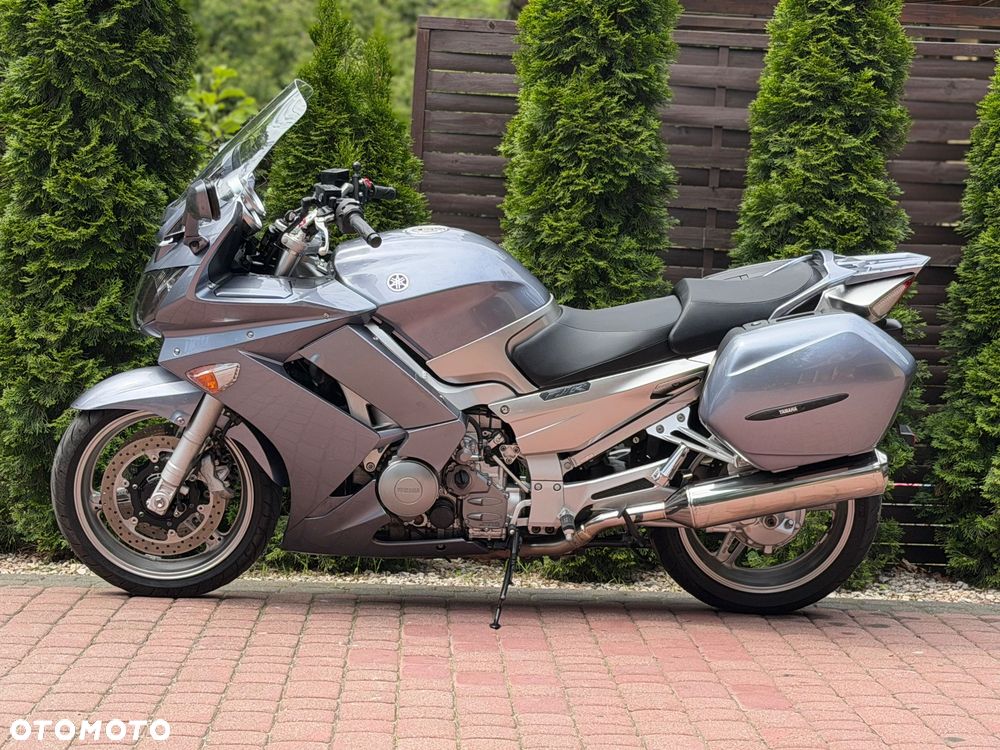 Yamaha FJR - 7