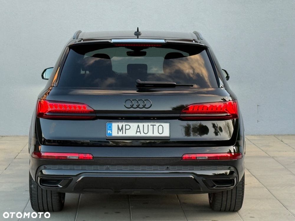 Audi Q7 2023 photo 5