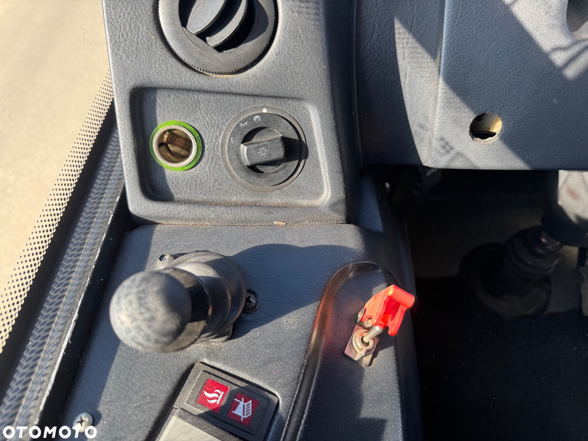 Inny Otokar Navigo 2013 r. Klima Webasto 34 Osobowy Euro 5 Winda - 36