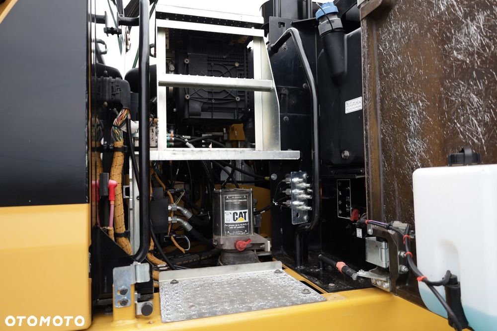 Caterpillar M318F - 40
