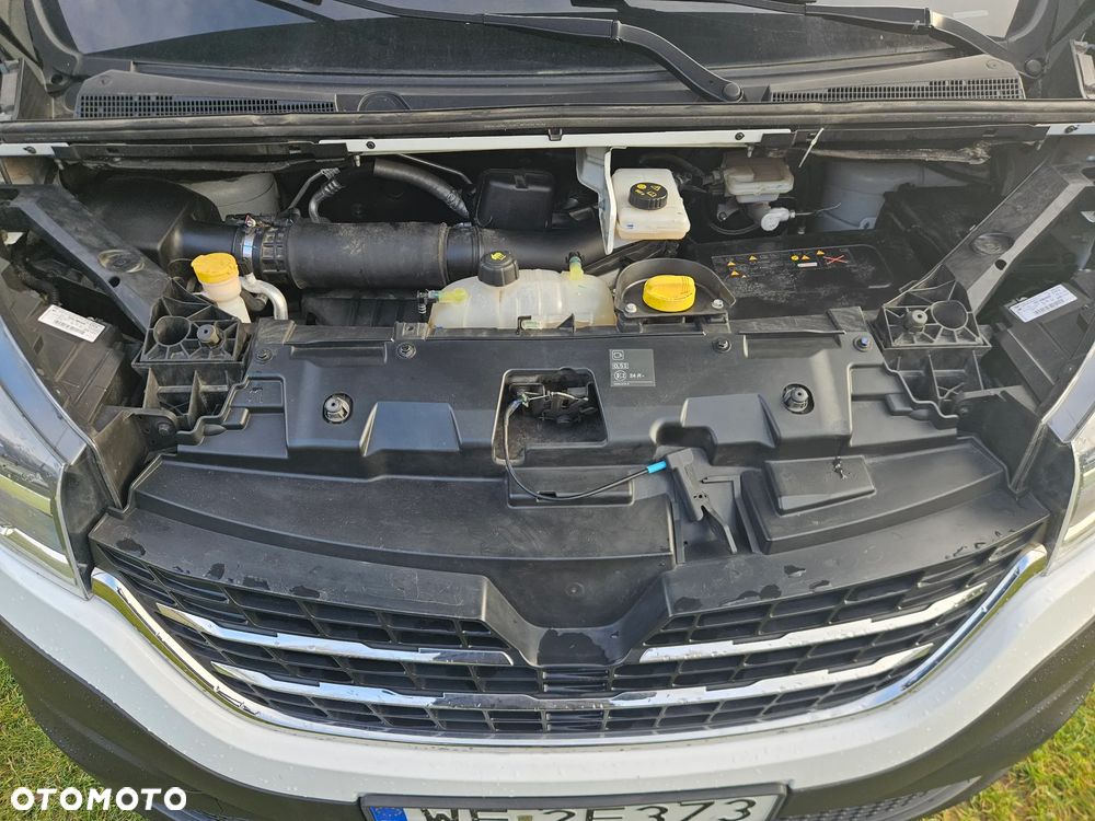 Renault Trafic - 13