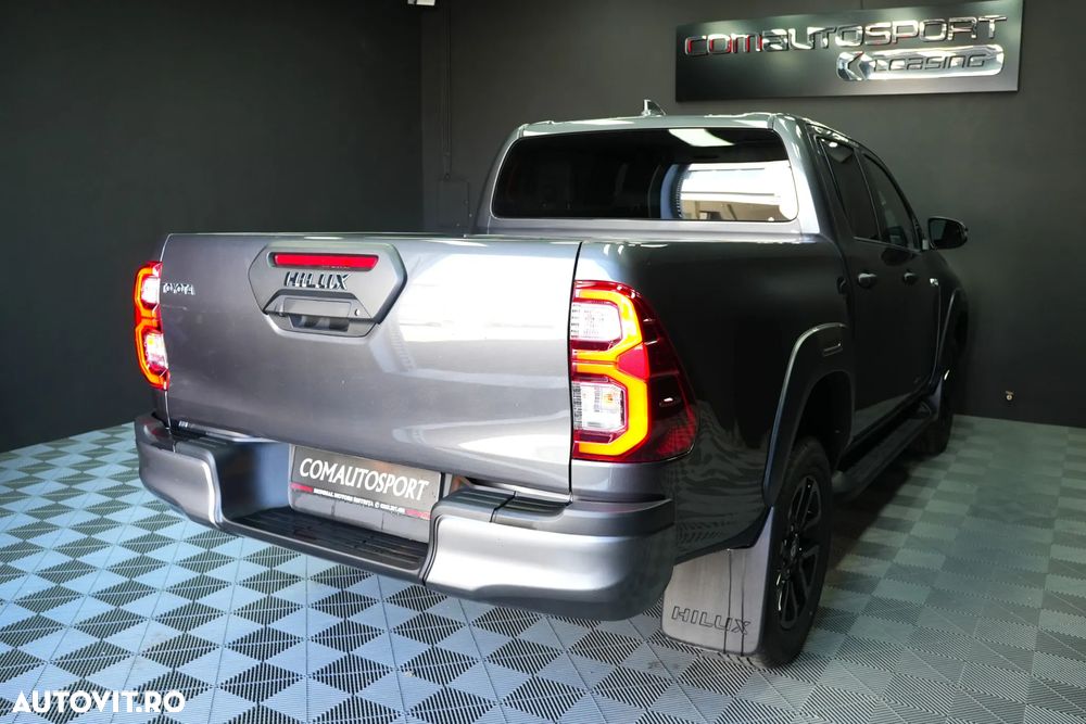 Toyota Hilux 2.8D 204CP 4x4 Double Cab AT MHEV Invincible - 6