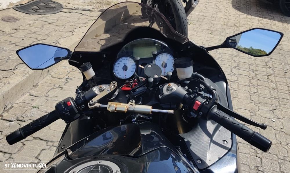 Kawasaki ZZR 1400 - 11