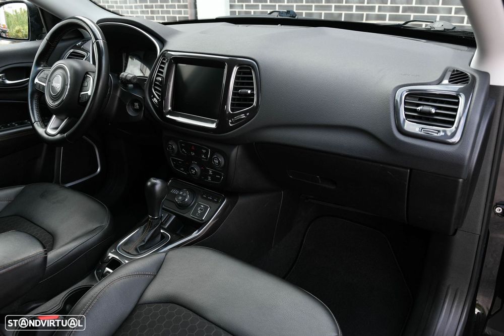 Jeep Compass 1.3 TG Limited - 8