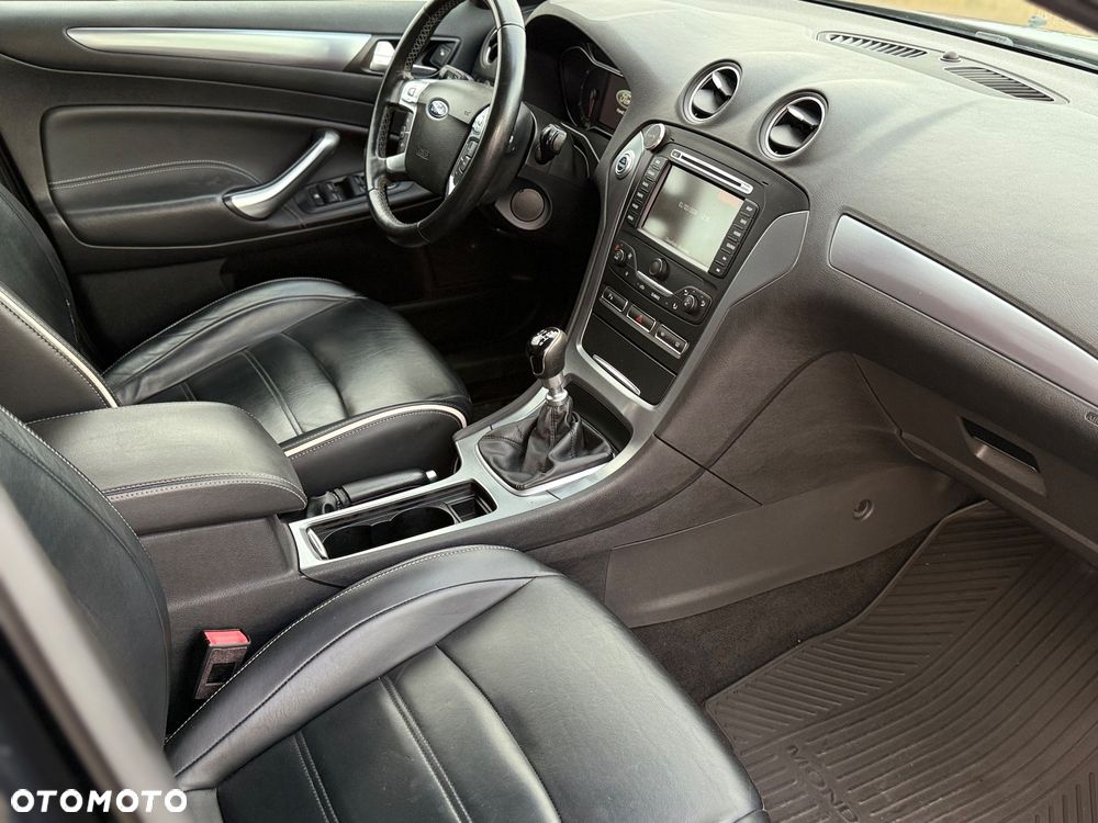 Ford Mondeo - 17