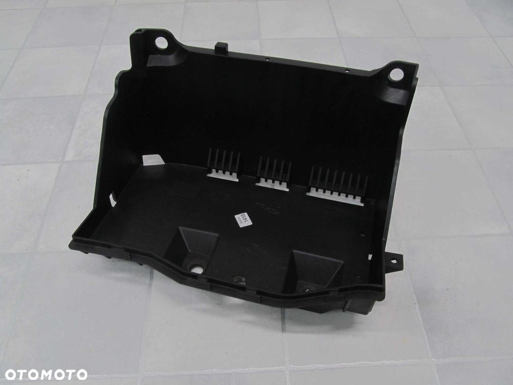 JAGUAR XF 2.7 PODSTAWA AKUMULATORA 8X23-10764-AC - 1