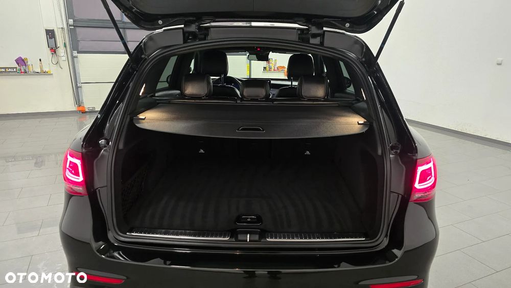 Mercedes-Benz GLC 220 d 4Matic 9G-TRONIC AMG Line Plus - 9