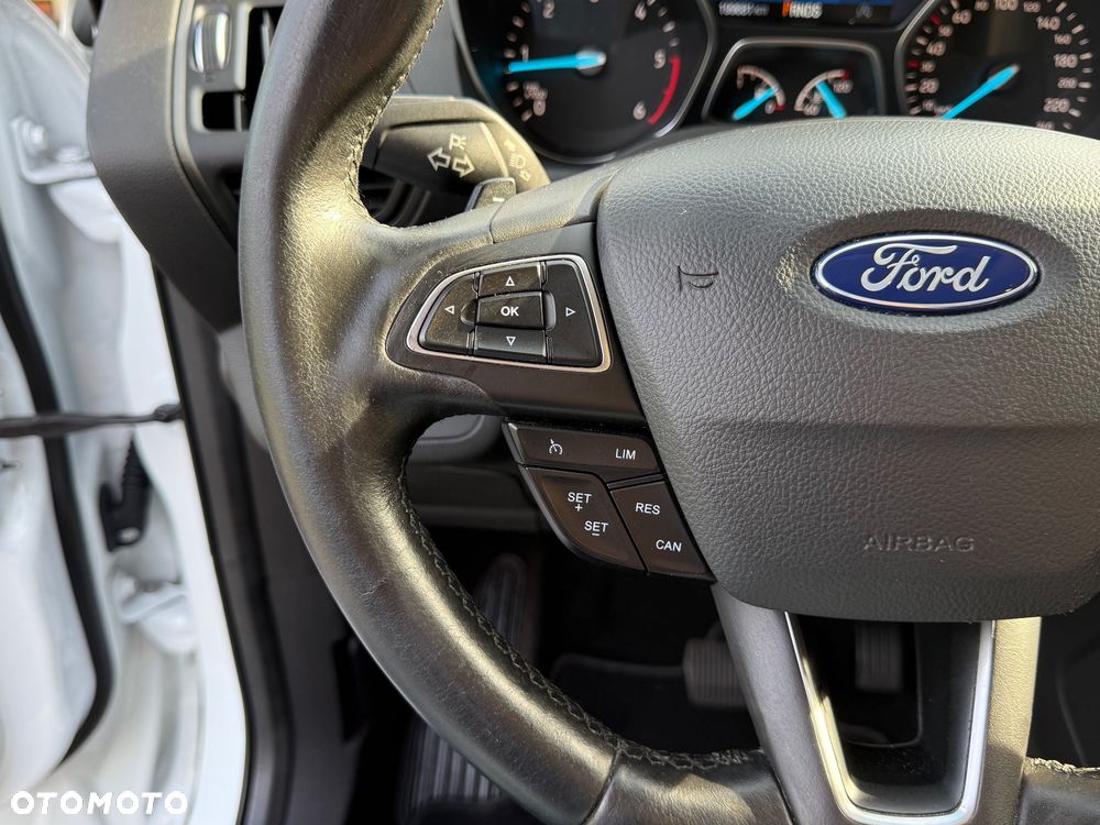 Ford Kuga 2.0 TDCi 4x4 Titanium - 27