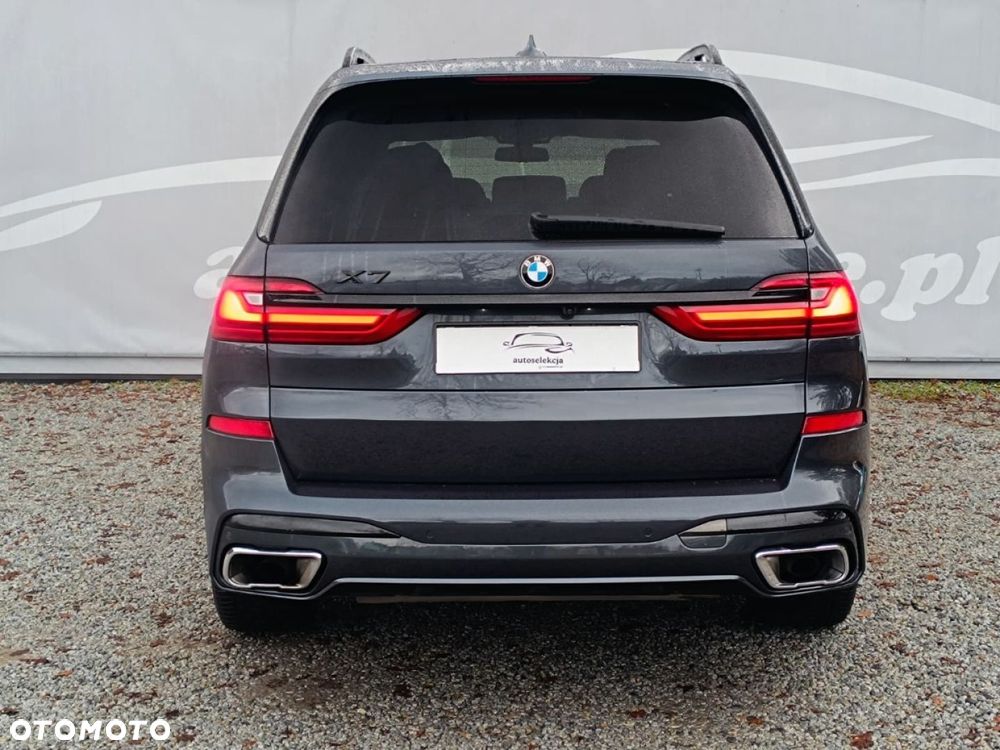 BMW X7 - 15