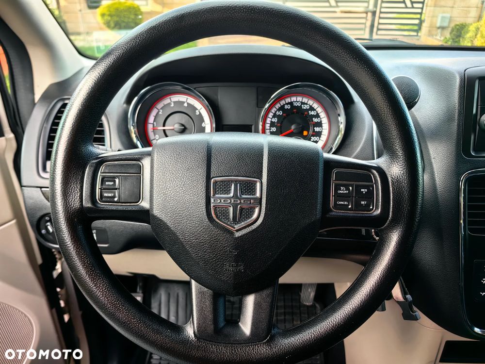 Dodge Grand Caravan 3.6 Express - 22