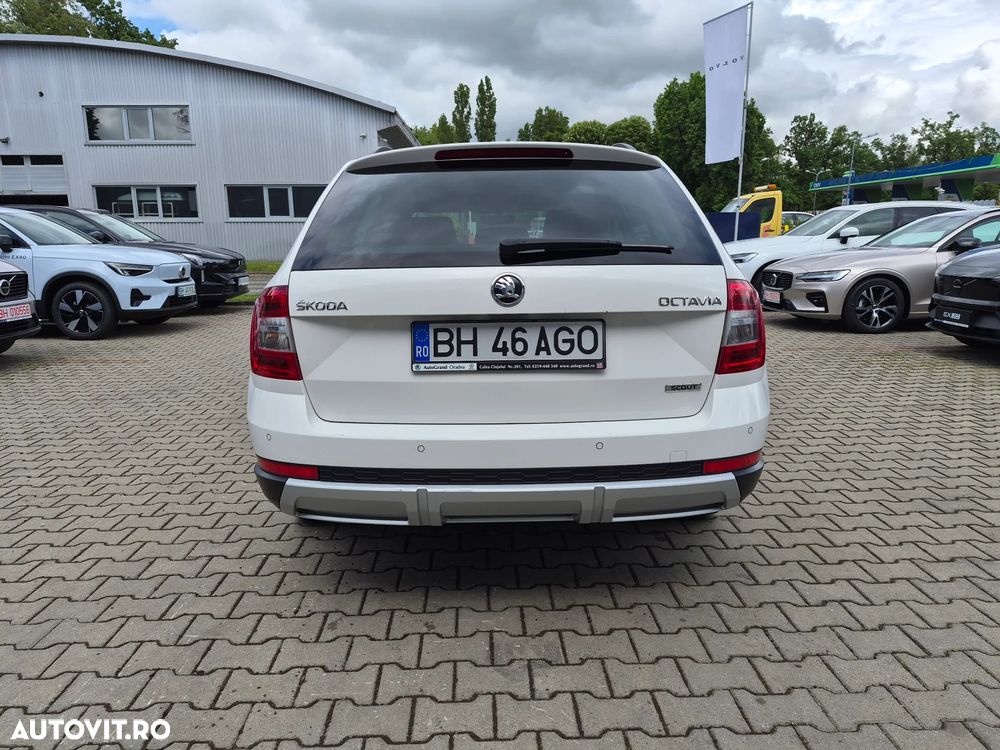 Skoda Octavia 1.8 TSI 4x4 DSG Scout - 12