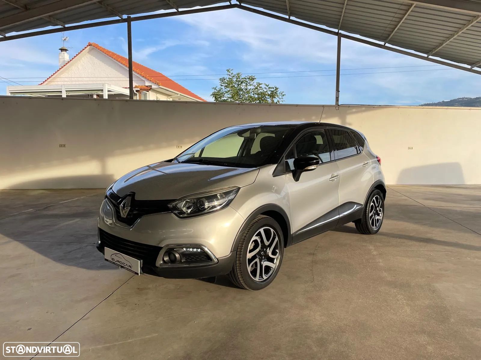 Renault Captur 1.2 TCe Exclusive EDC - 1