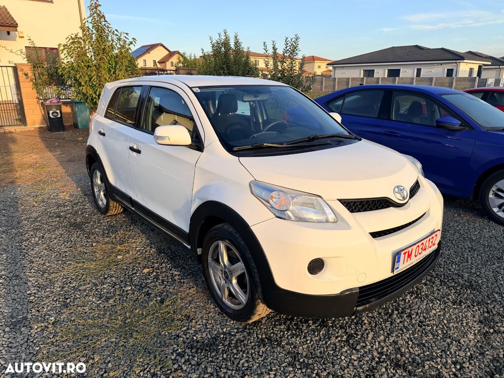 Toyota Urban Cruiser 1.4 D-4D 4x4 - 5