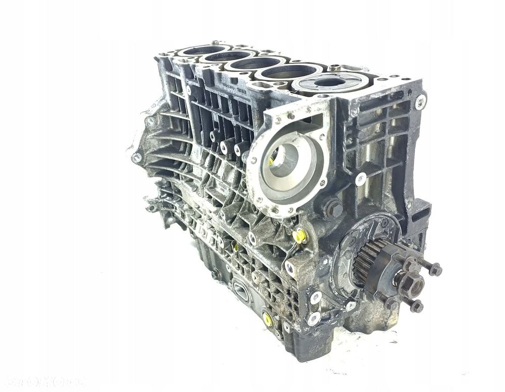 BLOK SILNIKA VOLVO V70 S60 XC70 XC90 D5244T4 - 4