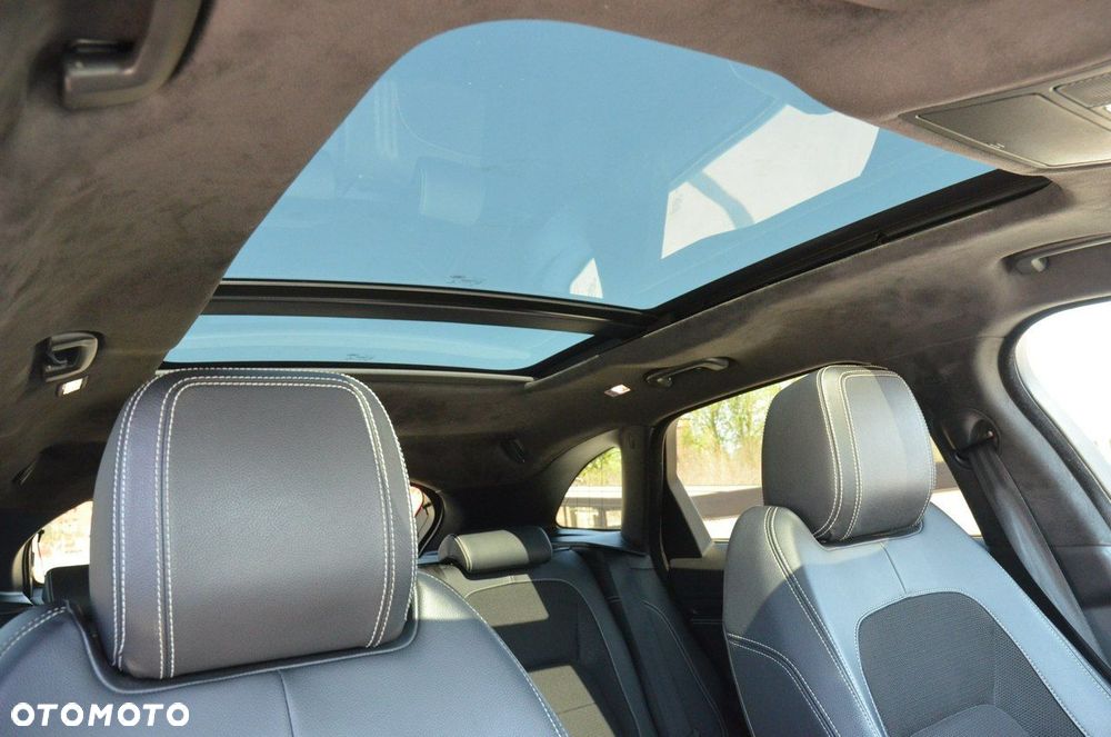 Jaguar F-Pace 2.0 i4P AWD Chequered Flag - 25