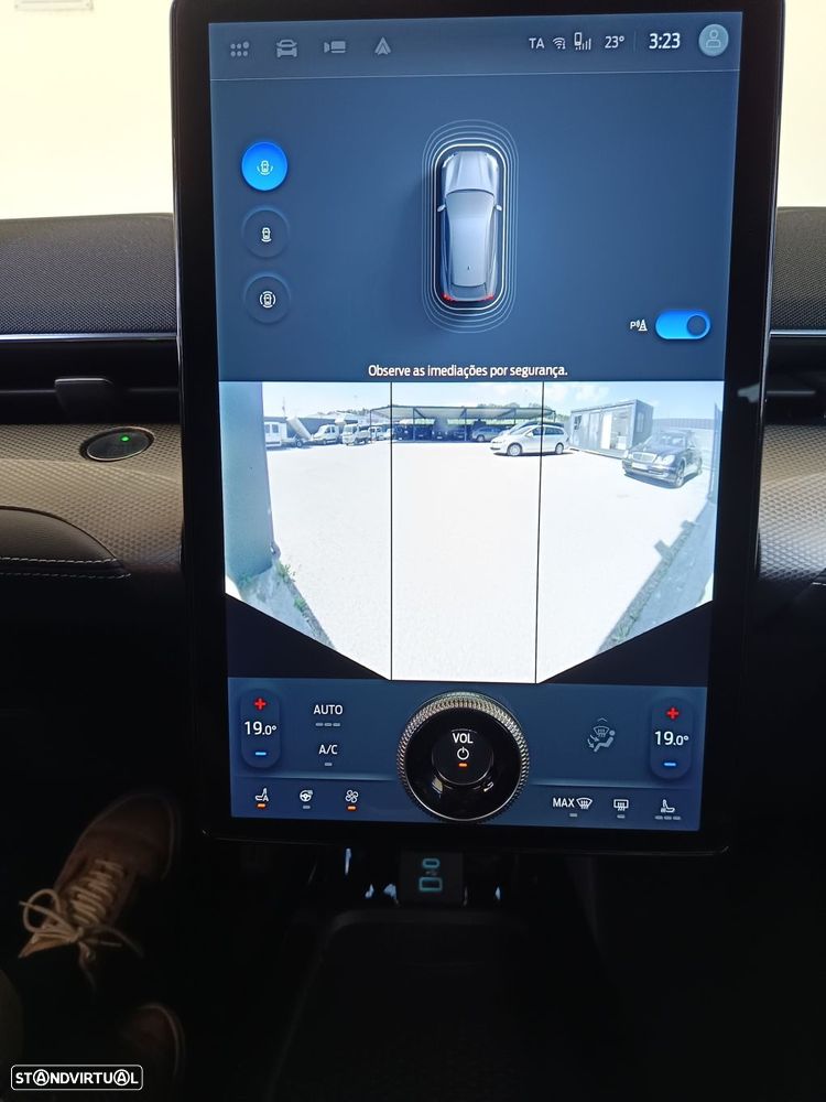 Ford Mustang Mach-E Standard - 19