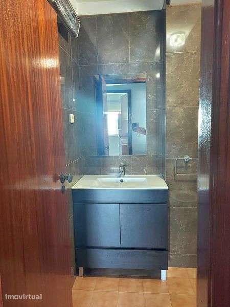 Apartamento T1 Grandes Áreas - Grande imagem: 4/8