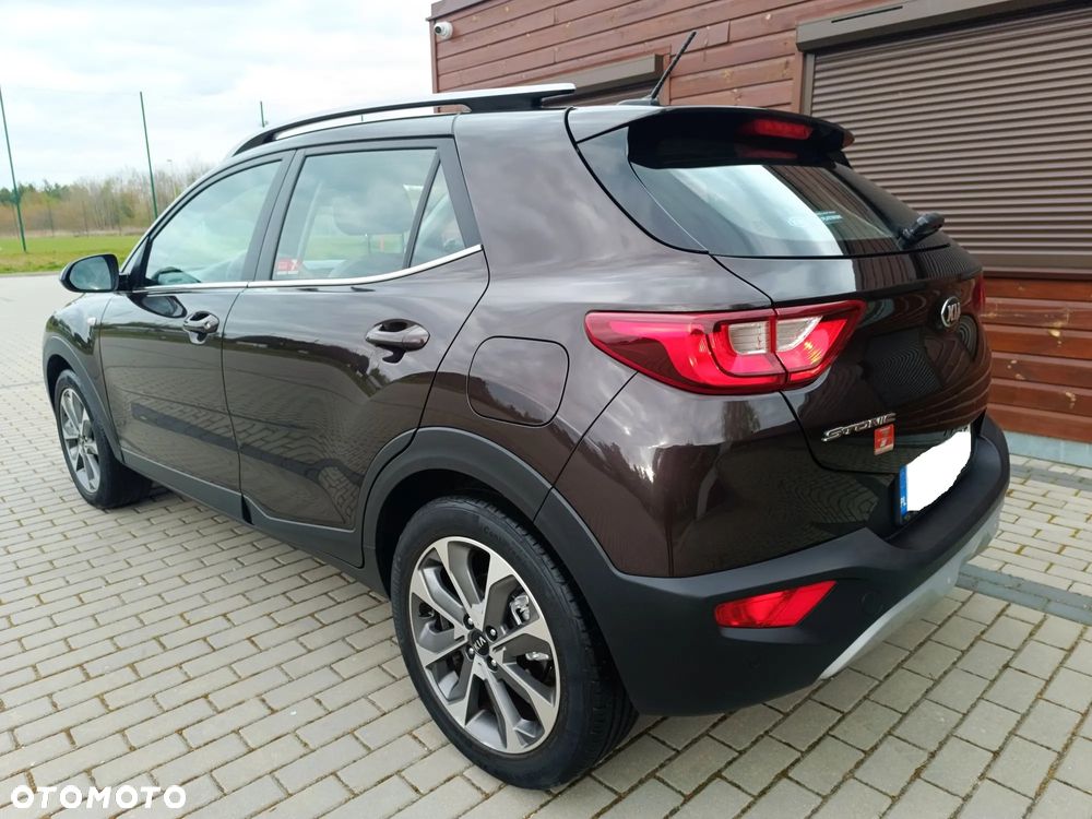 Kia Stonic 1.4 L - 6