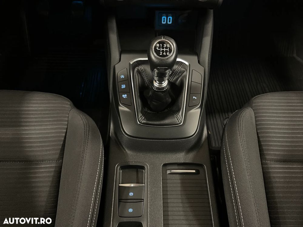 Ford Focus 1.5 EcoBlue Titanium - 26