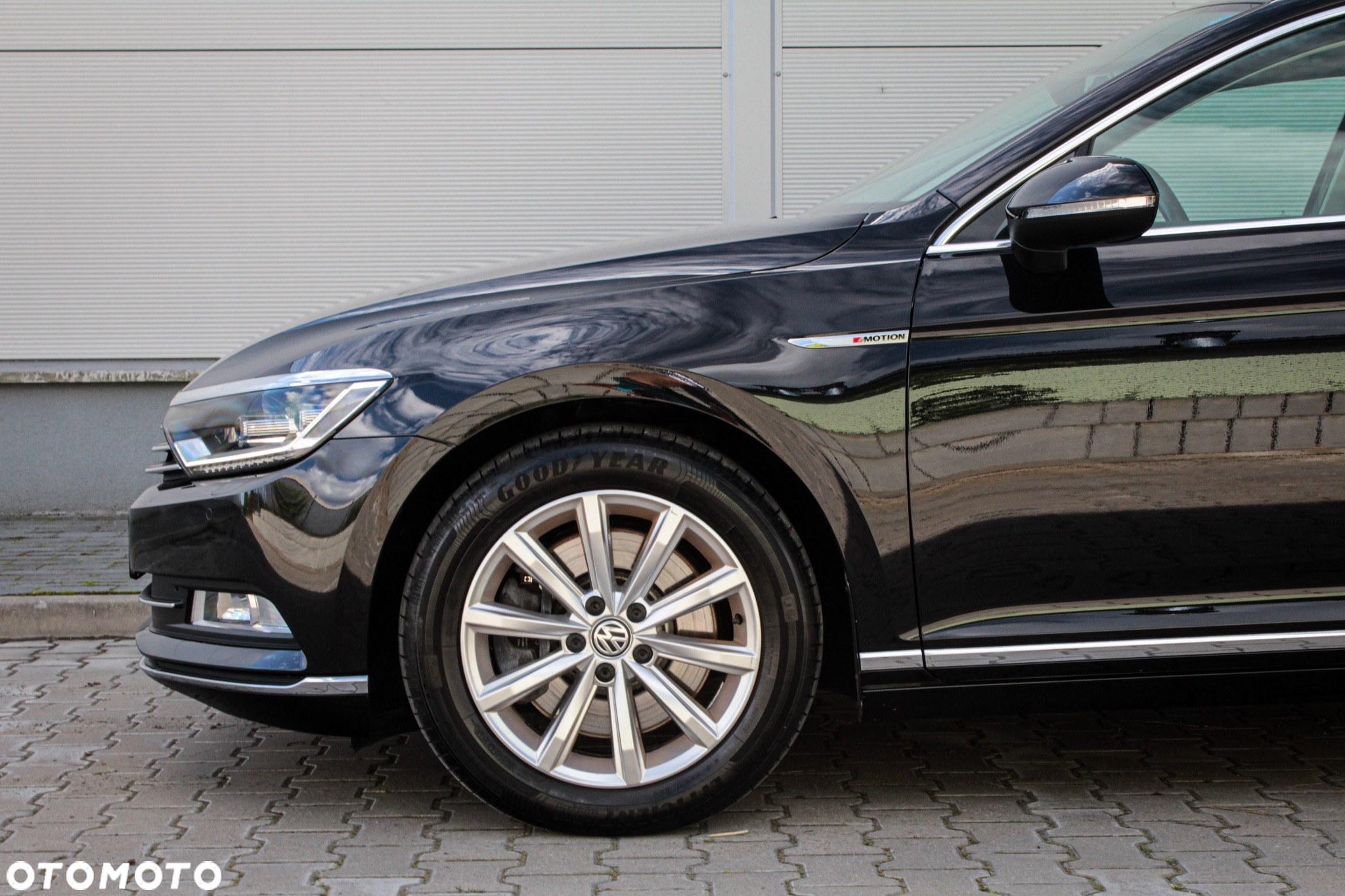 Volkswagen Passat 2.0 TDI Bi-Turbo BMT 4Mot Highline DSG - 12